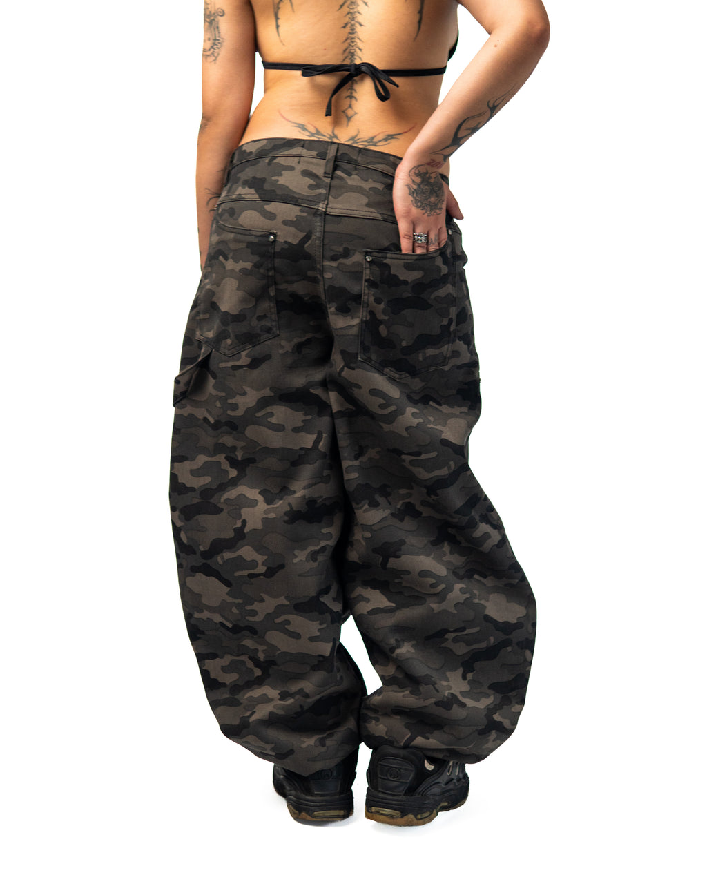 RIVET CARPENTER CAMO