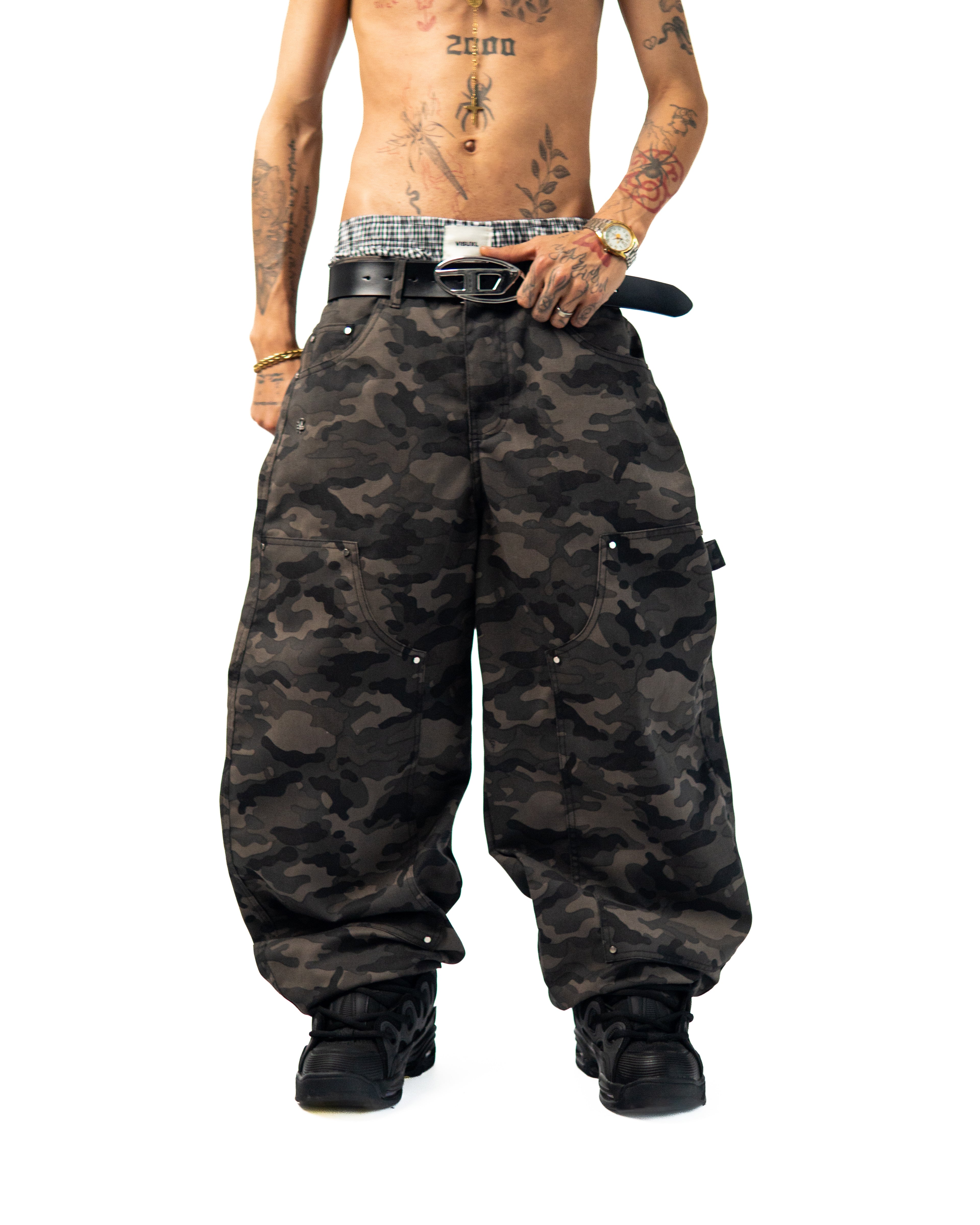 RIVET CARPENTER CAMO