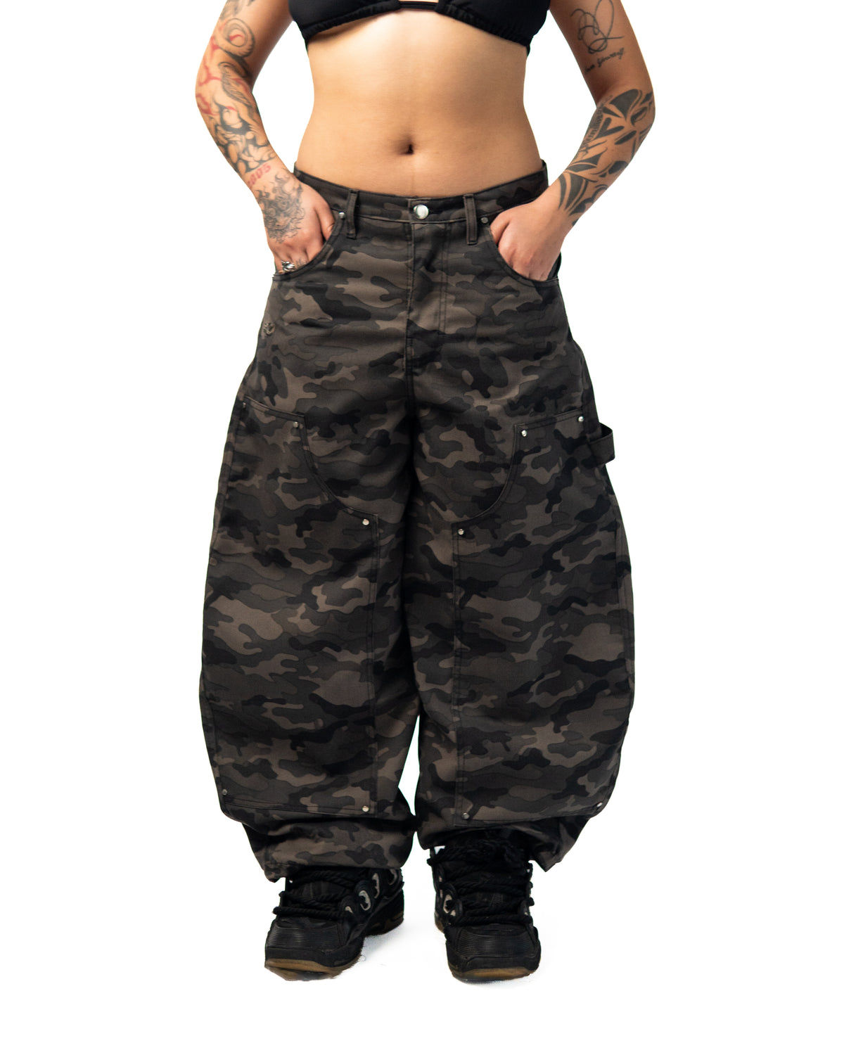 RIVET CARPENTER CAMO