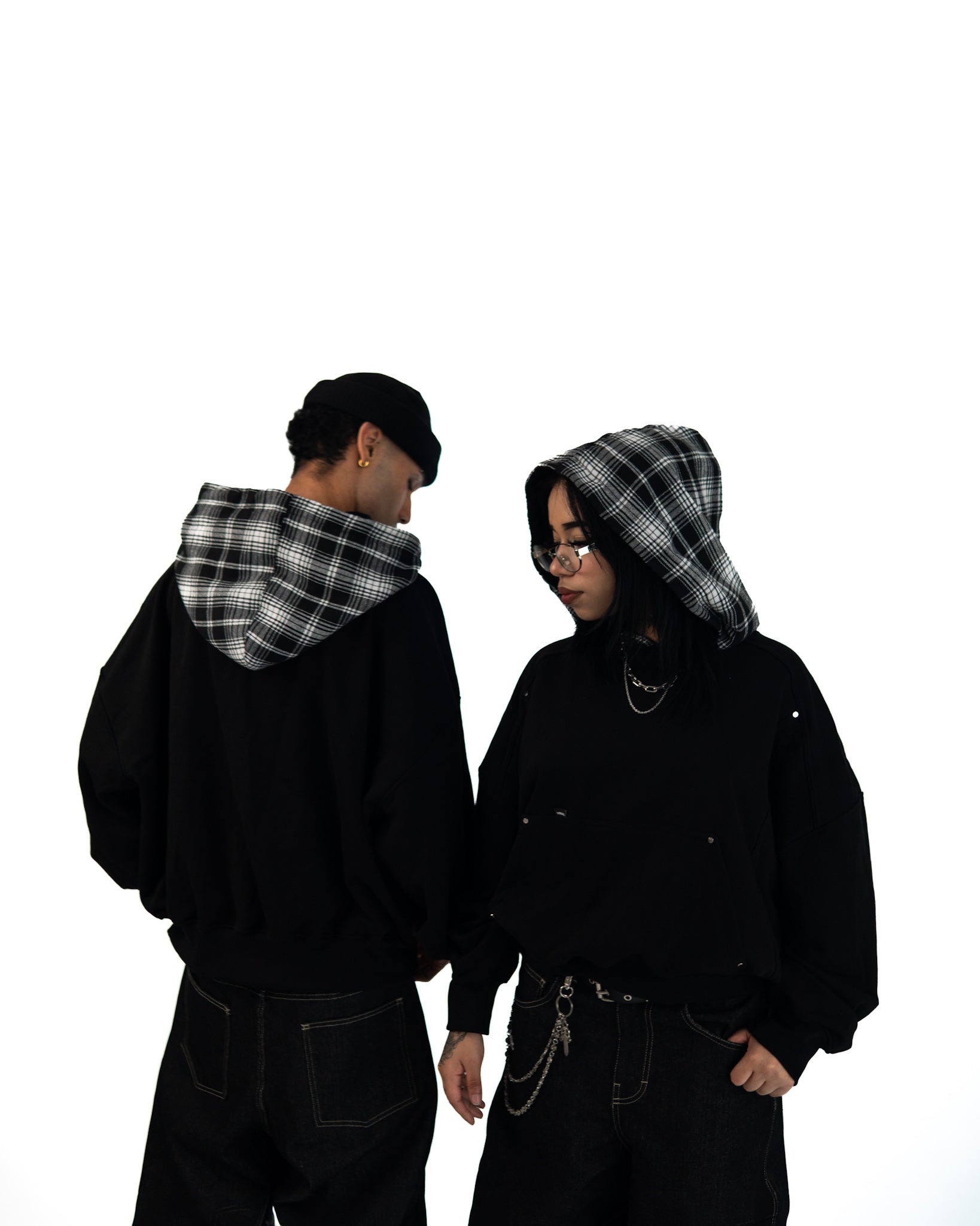 RIVET FRACTURE HOODIE